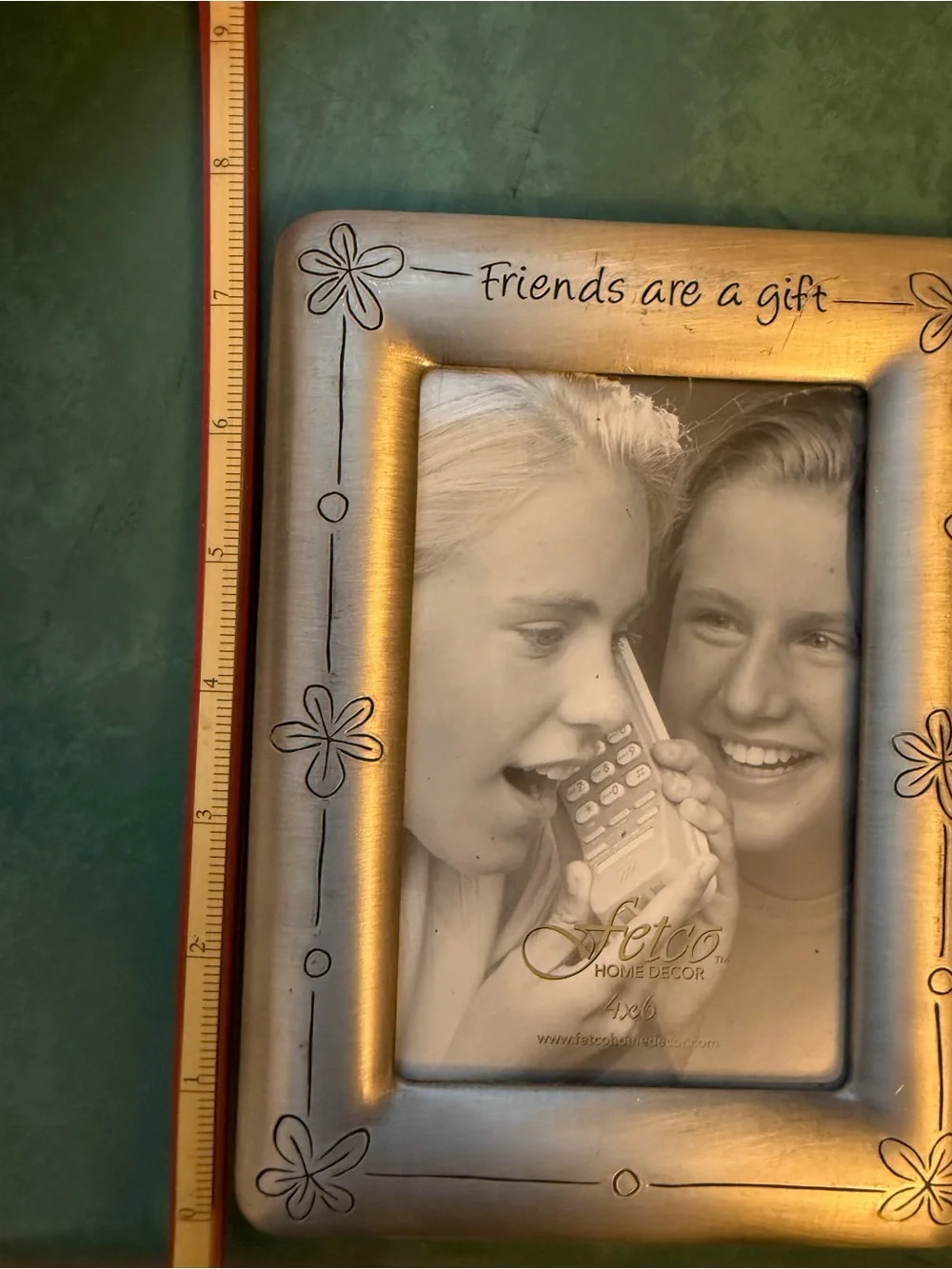 Y2K 07 Fetco Silver Floral Accent 'Friends are a Gift' Photo Frame
